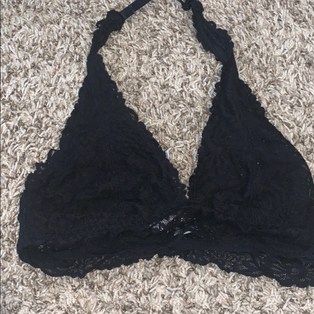 Black bralett VS